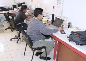 El Gobierno de Los Cabos por medio de la Contraloría Delegacional a cargo de José Joel Lorenzo Ruíz, dio a conocer que las 1 mil 270 personas que laboran en la delegación de Cabo San Lucas, cumplieron al 100% con su declaración patrimonial.