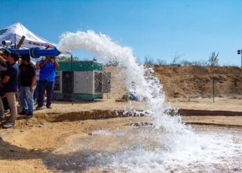 Los trabajos de gestión de obra hídrica que permitan el suministro de agua a más familias como el día de hoy, es un indicador de que vamos avanzando