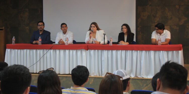 Sesiona en la UABCS la Asociación Nacional de Estudiantes de Economía