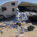 Frustra Guardia Nacional rapiña de cerveza en tráiler volcado en tramo Guerrero Negro-Vizcaíno