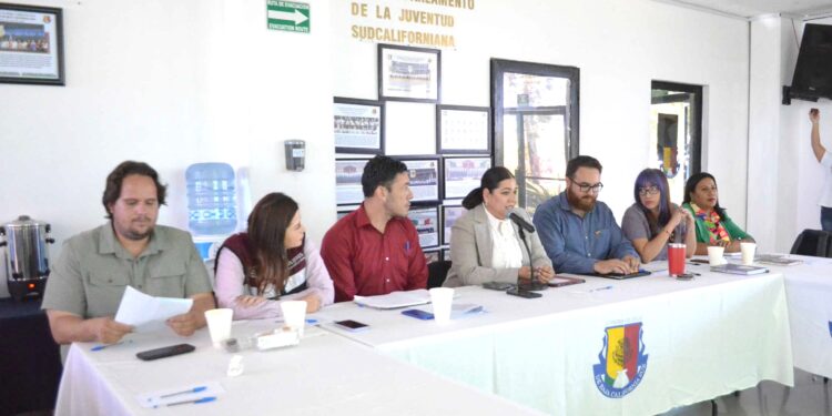 Analizan Comisión de Igualdad de Género y el ISMUJERES propuestas que derivaron del 1er Parlamento de Mujeres