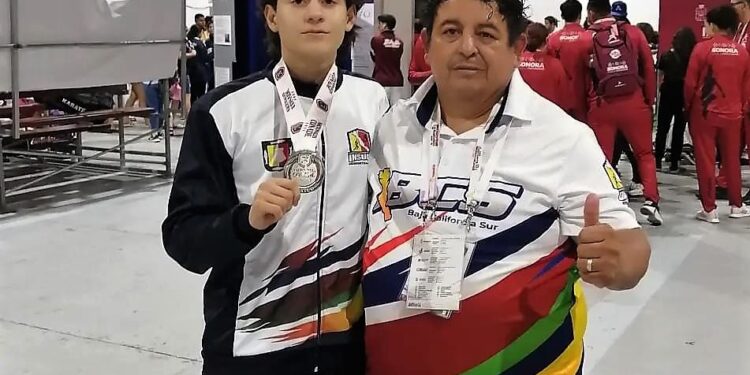 INTENSIFICA DANIEL CRUZ PREPARACIÓN AL PANAMERICANO DE KARATE