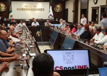 ENCABEZA GOBERNADOR VCC REUNIÓN CON GABINETE LEGAL Y AMPLIADO: INICIA TRABAJO DE INTEGRACIÓN DE SEGUNDO INFORME DE GOBIERNO