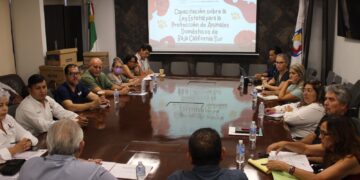 SE CAPACITA COMITÉ PRO ANIMAL ESTATAL EN LA LEY PARA ANIMALES DOMÉSTICOS DE BCS&nbsp;&nbsp;