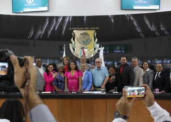 EN BCS PODERES TRABAJAN UNIDOS POR EL DESARROLLO Y BIENESTAR DE LA POBLACIÓN&nbsp;