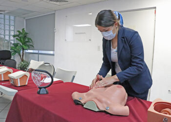 CAPACITA SALUD A PERSONAL EN REALIZACIÓN DE PRUEBAS PARA DETECTAR CÁNCER DE LA MUJER