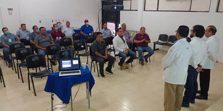 SENSIBILIZÓ SALUD ESTATAL A TRABAJADORES COMUNDEÑOS SOBRE LA PATERNIDAD RESPONSABLE