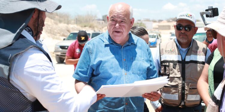 ANTES DE QUE CONCLUYA EL AÑO SE ENTREGARÁ&nbsp;PAVIMENTACIÓN DE CALLE TAMARAL: VMCC