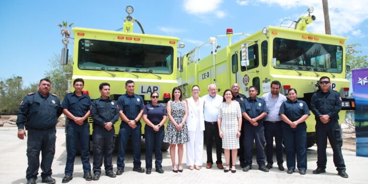 RECONOCE GOBERNADOR VCC IMPULSO SOCIAL DE GAP, CON ENTREGA DE 2 UNIDADES A BOMBEROS DE LA PAZ Y GUERRERO NEGRO