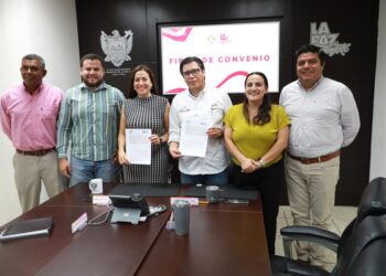 Firma Ayuntamiento de La Paz convenio con el Instituto Sudcaliforniano de Cultura