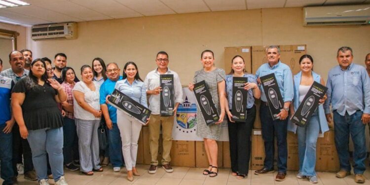 INSTALARÁ AYUNTAMIENTO DE MULEGÉ MIL LUMINARIAS