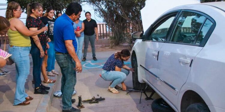 CONCLUYE CON ÉXITO TALLER DE MÉCANICA BÁSICA PARA MUJERES