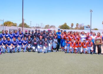 SE DESARROLLA CON ÉXITO EL PRIMER TORNEO ESTATAL DE SOFTBOL INFANTIL EN MULEGÉ