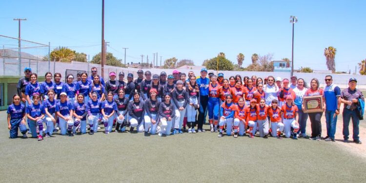 SE DESARROLLA CON ÉXITO EL PRIMER TORNEO ESTATAL DE SOFTBOL INFANTIL EN MULEGÉ