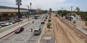 GOBIERNO DEL ESTADO HA RECONSTRUIDO 6 MIL 380 METROS LINEALES EN BULEVARES FORJADORES Y OLACHEA DE LA PAZ