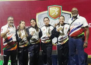 Son bicampeonas equipo de relevos de La Paz en los Nacionales CONADE