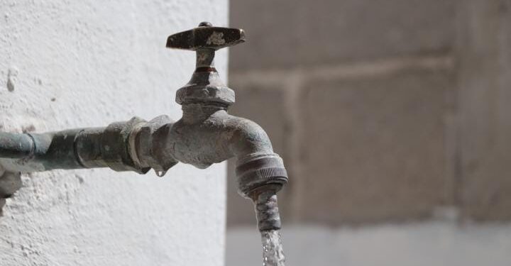 Suministradas 108 colonias con agua potable a través de la red, el 9 de julio: OOMSAPAS La Paz