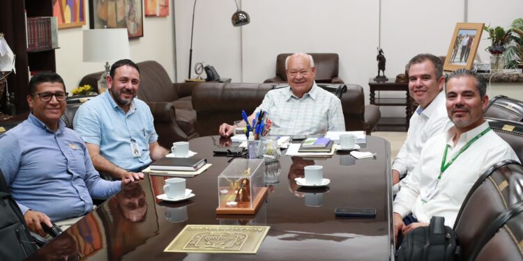 ATIENDEN CFE Y GOBIERNO DEL ESTADO FALLAS&nbsp;EN SUMINISTRO DE ENERGÍA ELÉCTRICA: VMCC