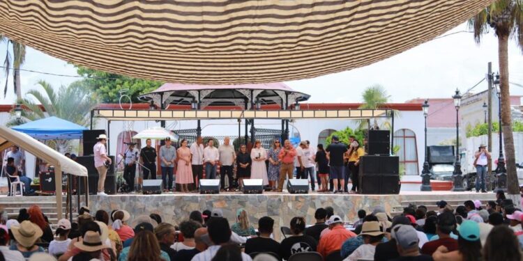 Inaugura gobernador Víctor Castro la XV edición&nbsp;del Festival del Mango de Todos Santos