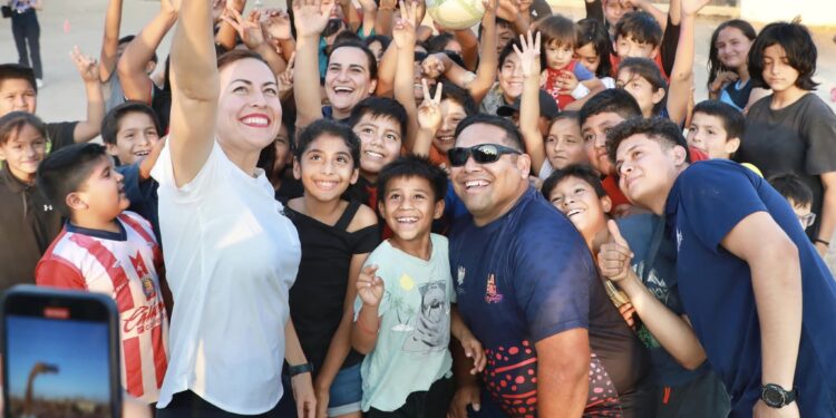 Visita Presidenta Municipal el Centro Impulso de La Pitahaya