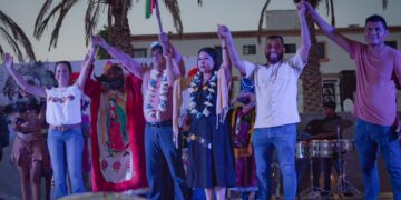 “Más que honrado me siento muy comprometido, porque como se dijo desde el inicio de la XIV Administración: aquí en Los Cabos son bienvenidos todos” aseguró el presidente municipal de Los Cabos Oscar Leggs Castro