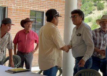 Este domingo 13 de agosto el alcalde de Los Cabos Oscar Leggs Castro tuvo a bien anunciar el inicio del programa de apoyo a la vivienda en el ejido La Candelaria de Cabo San Lucas.