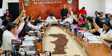 Durante la vigésima tercera Sesión Pública Ordinaria, integrantes del H. Cabildo de Los Cabos, aprobaron la construcción de un asilo para personas de la tercera edad en la colonia Ejidal antes conocida como La Ballena.
