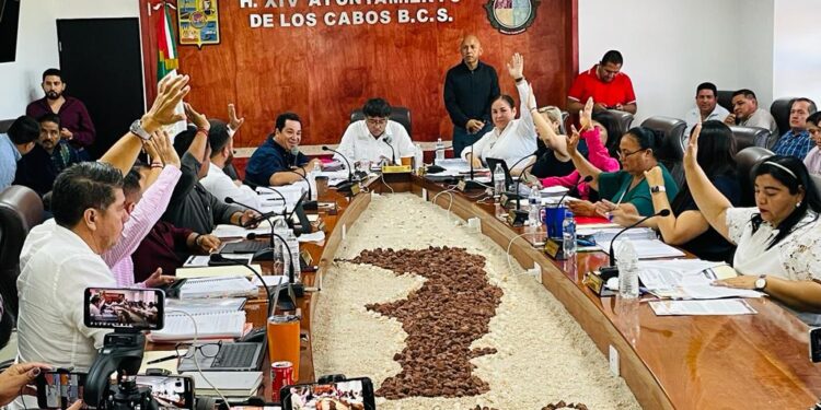 Durante la vigésima tercera Sesión Pública Ordinaria, integrantes del H. Cabildo de Los Cabos, aprobaron la construcción de un asilo para personas de la tercera edad en la colonia Ejidal antes conocida como La Ballena.