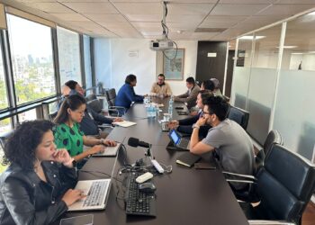 El presidente municipal de Los Cabos Oscar Leggs Castro, se reunió con el coordinador general de Desarrollo Metropolitano y Movilidad de la Secretaría de Desarrollo Agrario, Territorial y Urbano (SEDATU)