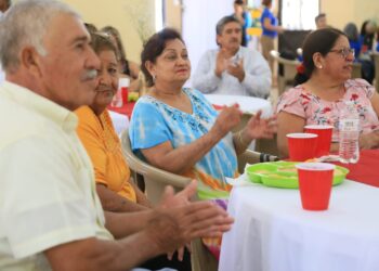 El Sindicato de Burócratas Sección Los Cabos que encabeza Marisela Montaño Peralta, festejó a las y los abuelos jubilados con motivo del Día del Abuelo en México, que se celebra este próximo 28 de agosto