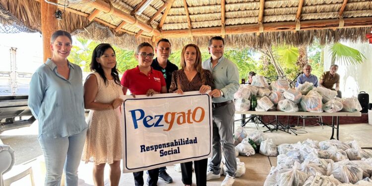 El Sistema Municipal DIF Los Cabos que encabeza la presidenta honoraria Flora Aguilar de Leggs y el director general Sergio Armando Sánchez Lizárraga, la mañana de este martes recibieron el donativo de 70 apoyos alimenticios a través de la empresa socialmente responsable Pez Gato