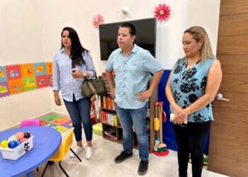El director general del Sistema DIF Sergio Armando Sánchez Lizárraga, sostuvo una reunión de trabajo con la directora de la Fundación Letty Coppel, Sofía Estrada Delgado, para acordar trabajar de la mano en actividades y programas para quienes más lo requieren.
