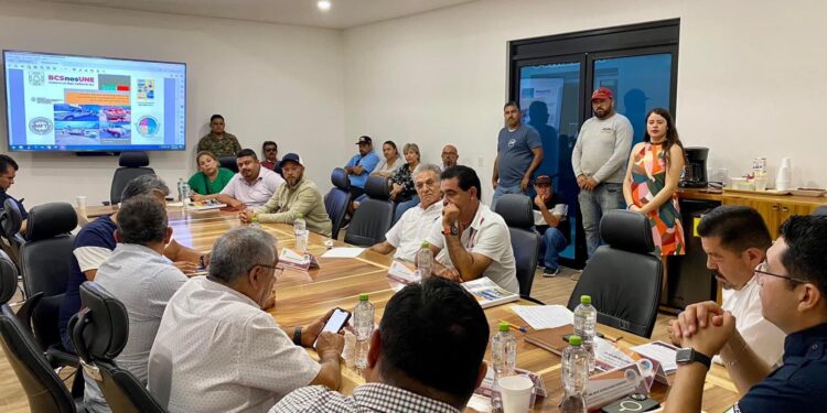 Siguiendo las indicaciones del alcalde Oscar Leggs Castro, se sigue brindando de manera continua atención a las necesidades de transporte y movilidad en el municipio de Los Cabos