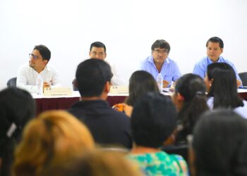 La protección integral que brindan las distintas dependencias del municipio de Los Cabos sean efectivas para promover, garantizar y defender los derechos de niñas, niños y adolescentes, el alcalde Oscar Leggs Castro encabezó la firma del convenio entre el Ayuntamiento y la asociación civil World Visión México.