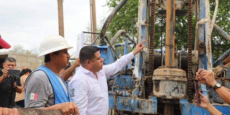 250 familias se beneficiarán con esta obra en la que se invierten $2 millones 800 mil pesos.