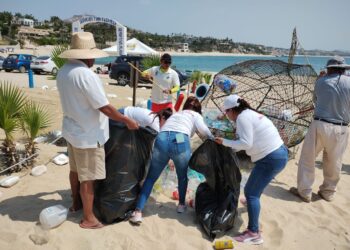 El municipio de Los Cabos es uno de los destinos turísticos en México apegado a la iniciativa de la recolección de plásticos en las playas y crear consciencia