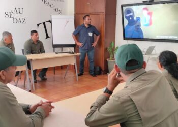 Se imparten pláticas sobre múltiples temas en el sector hotelero, entre lo que destaca el evitar que las y los trabajadores sean victimas de estafas o fraudes cibernéticos.