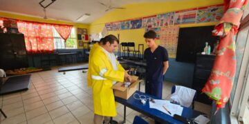 La presencia del mosco transmisor de dengue es mayor, por lo que la XIV Administración del municipio de Los Cabos ha iniciado una intensa campaña de fumigación en distintas colonias