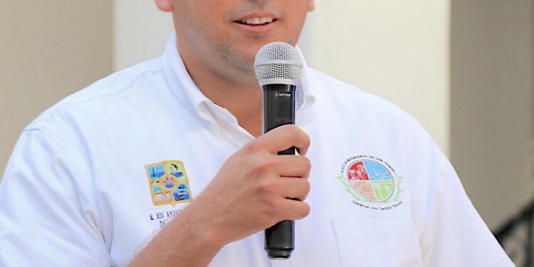 toda la población tenga un lugar seguro para refugiarse en caso de ser necesario antes, durante y después de la presencia de un fenómeno hidrometeorológico, así lo dio a conocer el delegado municipal de La Ribera Miguel Mijares González.