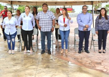 La Coordinación del Sistema de Protección Integral de Niñas, Niños y Adolescentes (SIPINNA), se dio a conocer que dicha dependencia es diseñada para la alineación, transversalización e implementación de políticas públicas con perspectiva de derechos humanos de la niñez y de la adolescencia.