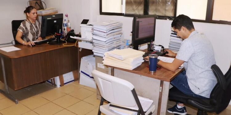 La Dirección Municipal de Catastro cuenta con más personal ampliamente capacitado, en específico con más topógrafos