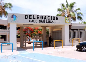Los Cabos a través de la Coordinación de Ecología y Medio Ambiente, se encarga de emitir una serie de autorizaciones y vistos buenos para el movimiento de tierra y plataformas, inicio de obra, ampliación, remodelación y/o demolición, entre otras actividades