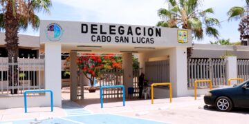 Los Cabos a través de la Coordinación de Ecología y Medio Ambiente, se encarga de emitir una serie de autorizaciones y vistos buenos para el movimiento de tierra y plataformas, inicio de obra, ampliación, remodelación y/o demolición, entre otras actividades