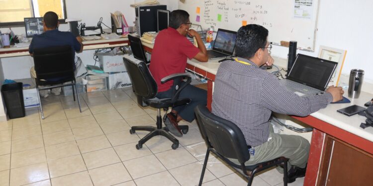 El Gobierno de Los Cabos a través de la Contraloría Municipal brinda atención a las diversas quejas y denuncias que presenta la ciudadanía y/o colaboradores de las dependencias gubernamentales