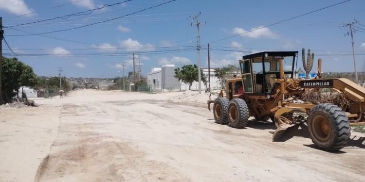 La Coordinación en la zona rural, refuerza la limpieza de calles en las diversas colonias de este municipio