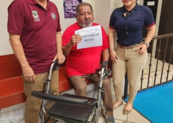Se hizo entrega de más apoyos sociales.