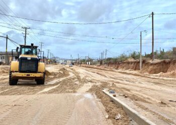 “Preparados para la Temporada: Mantenimiento y Reparaciones en Vialidades de Cabo San Lucas Después de ‘Hilary'”