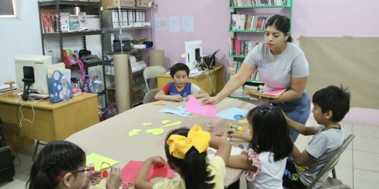 CLAUSURAN CURSOS DE VERANO EN BIBLIOTECAS PÚBLICAS DE LA PAZ