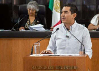 &nbsp;Indispensable que se escuchen las opiniones de padres de familia y maestros sobre los libros de texto: Rigoberto Mares Aguilar