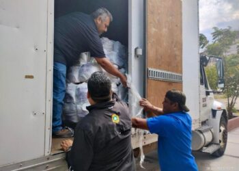 ENTREGA SEDIF APOYOS A FAMILIAS AFECTADAS POR EL HURACÁN HILARY